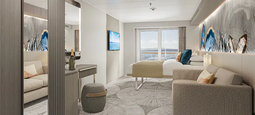 Forward-Facing Club Balcony Suite